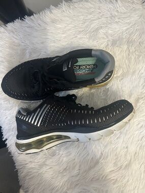 Skechers teal and pink memory foam insole sneakers